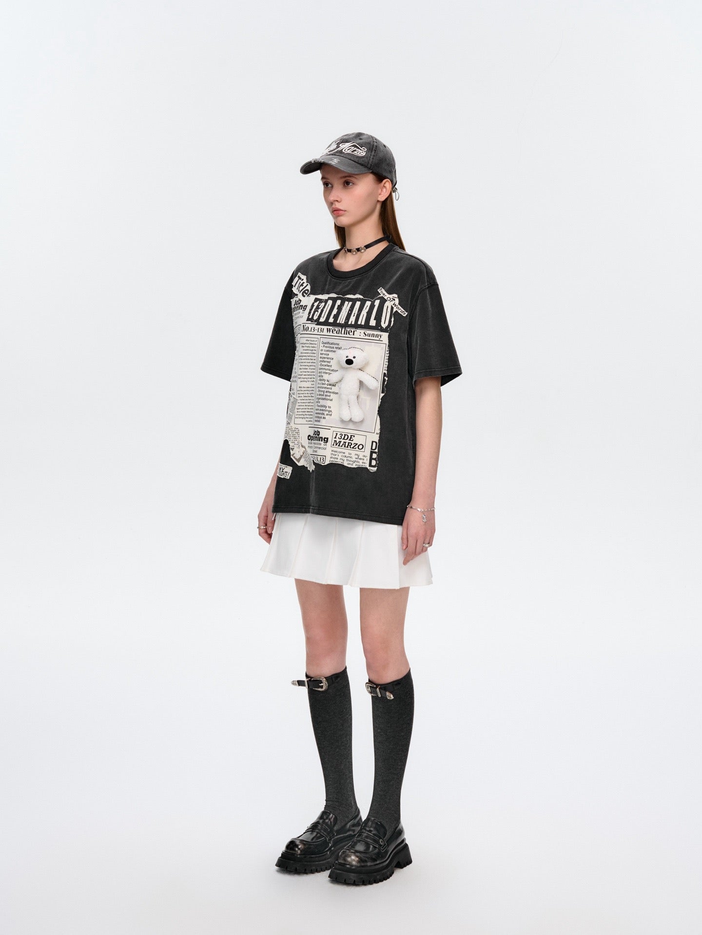 13DE MARZO Bear Newspaper T-Shirt Black