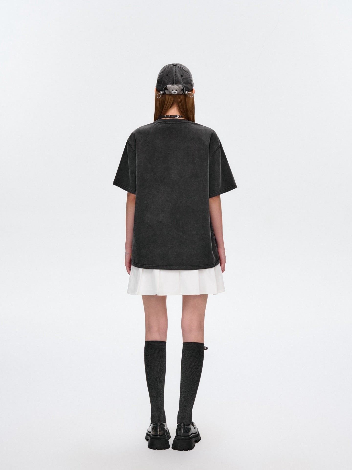 13DE MARZO Bear Newspaper T-Shirt Black