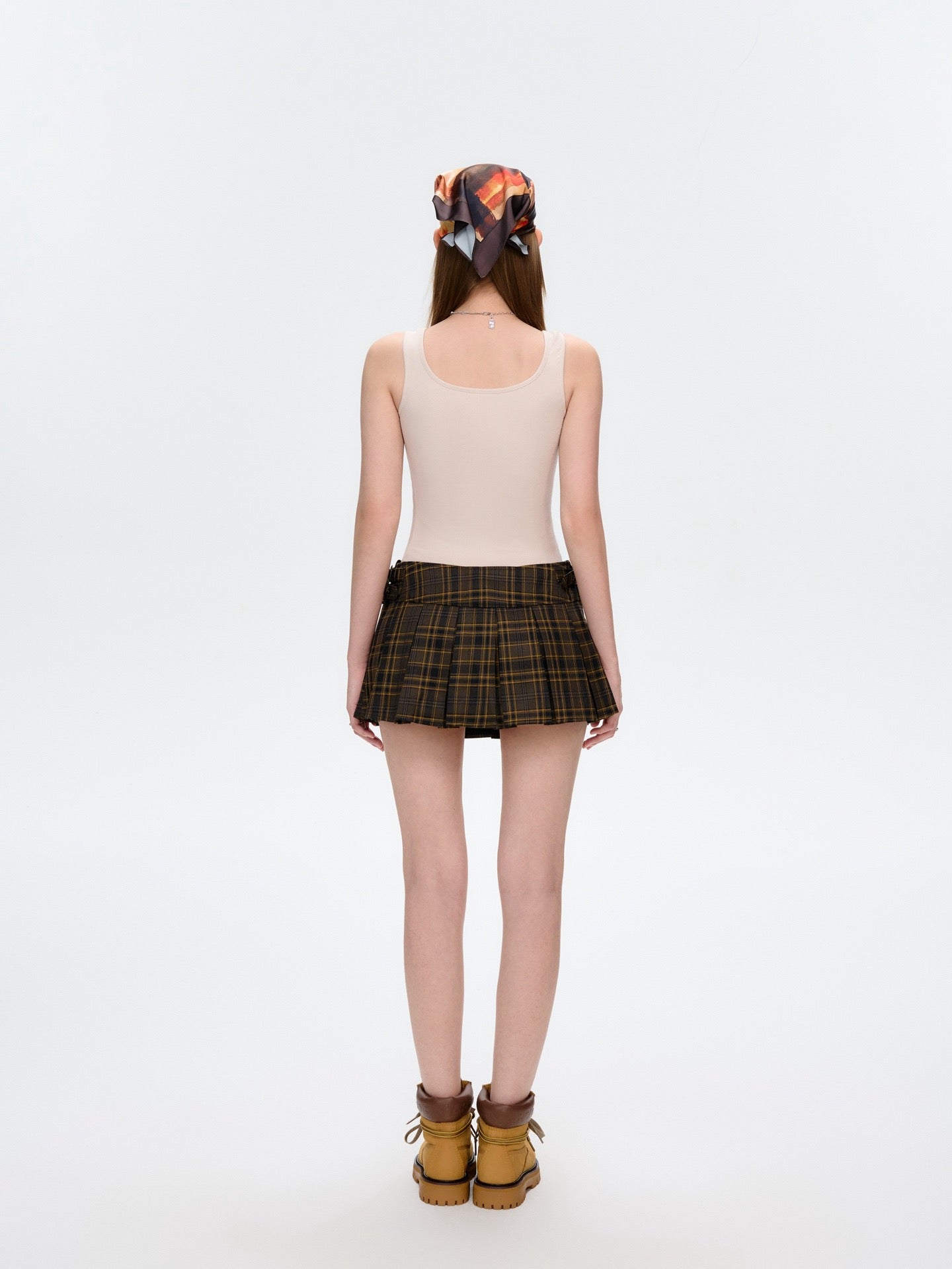 13DE MARZO Bear Basic Tank Beige