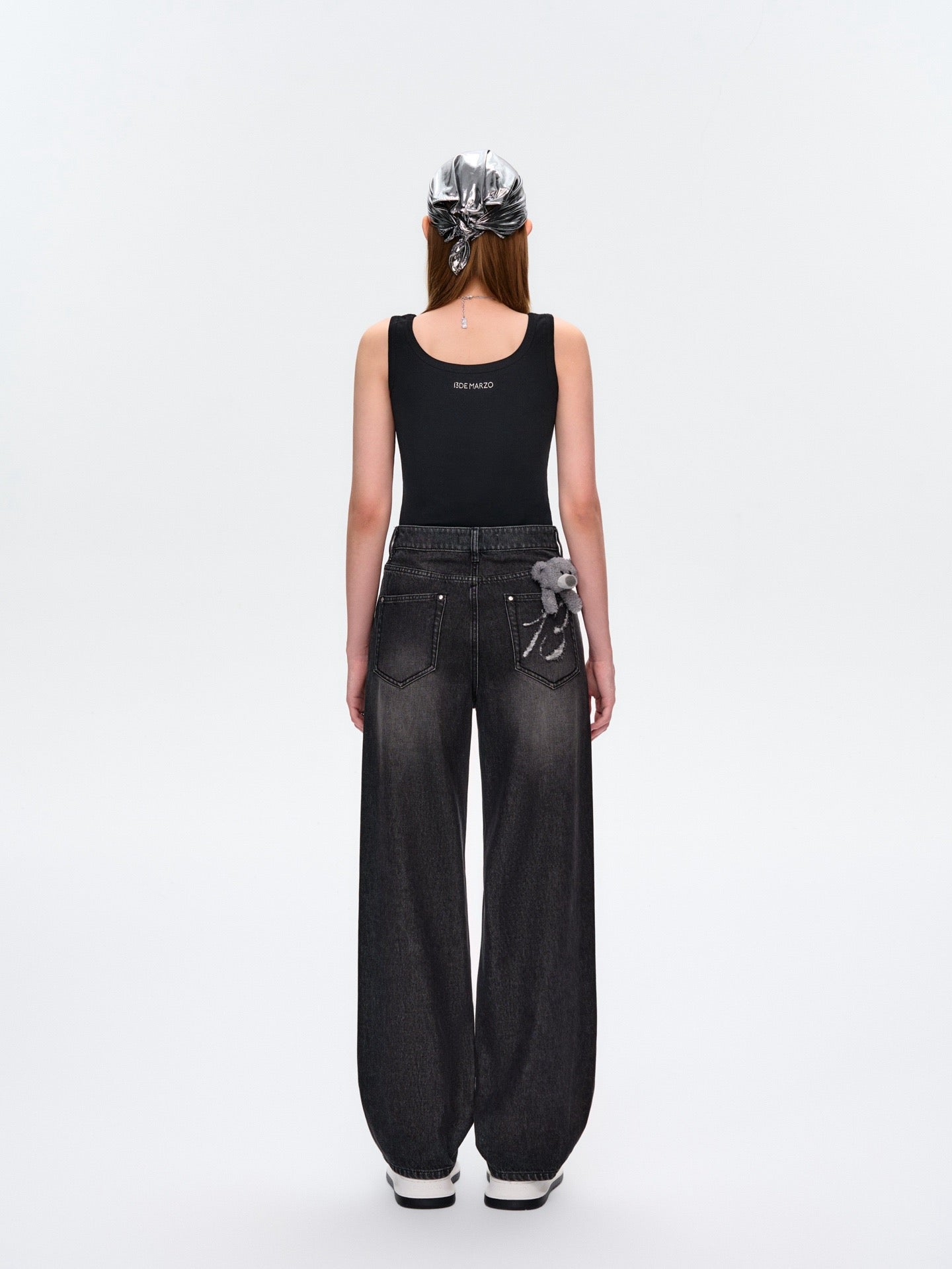 13DE MARZO Embroidered Colour-block Letter Tank Black