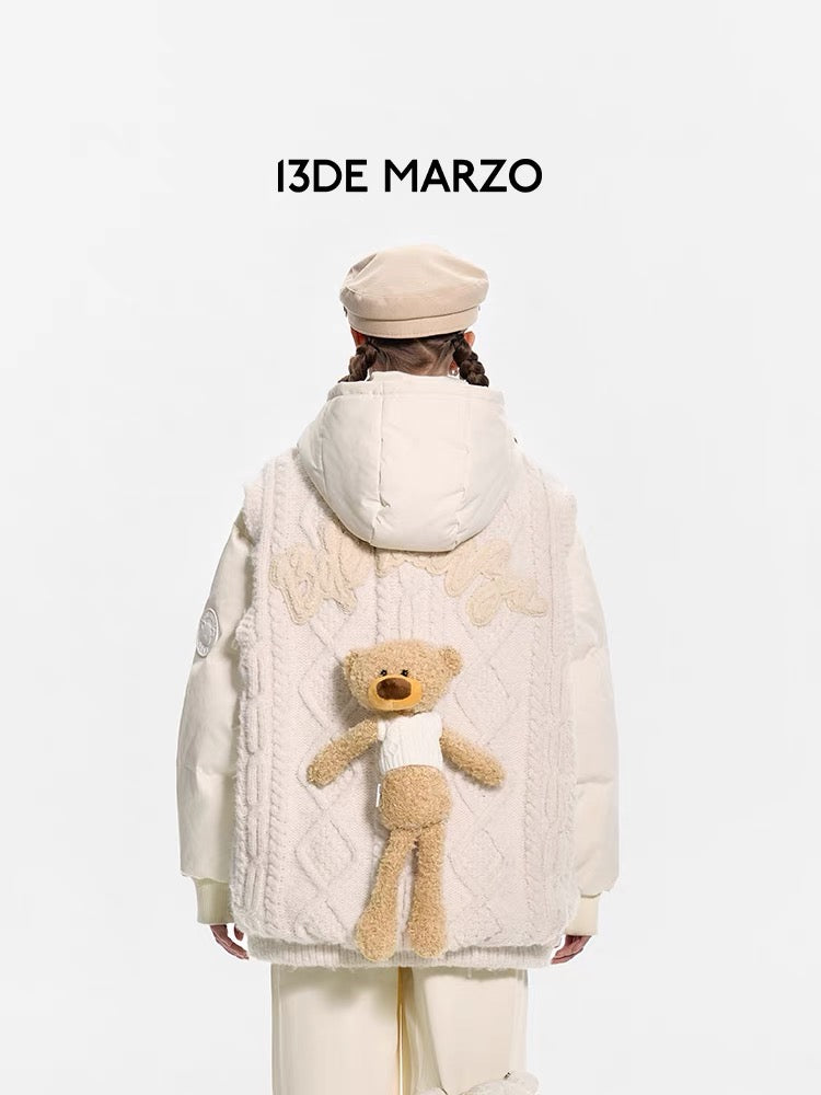 13DE MARZO Bear Weave Knit Patch Down Jacket Cannoli Cream