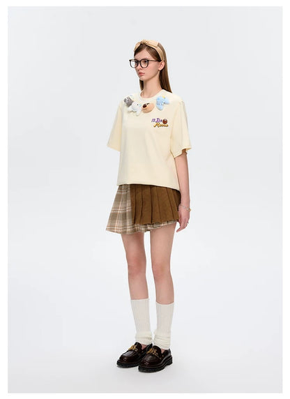 13DE MARZO Holiday Friends T-Shirt Beige