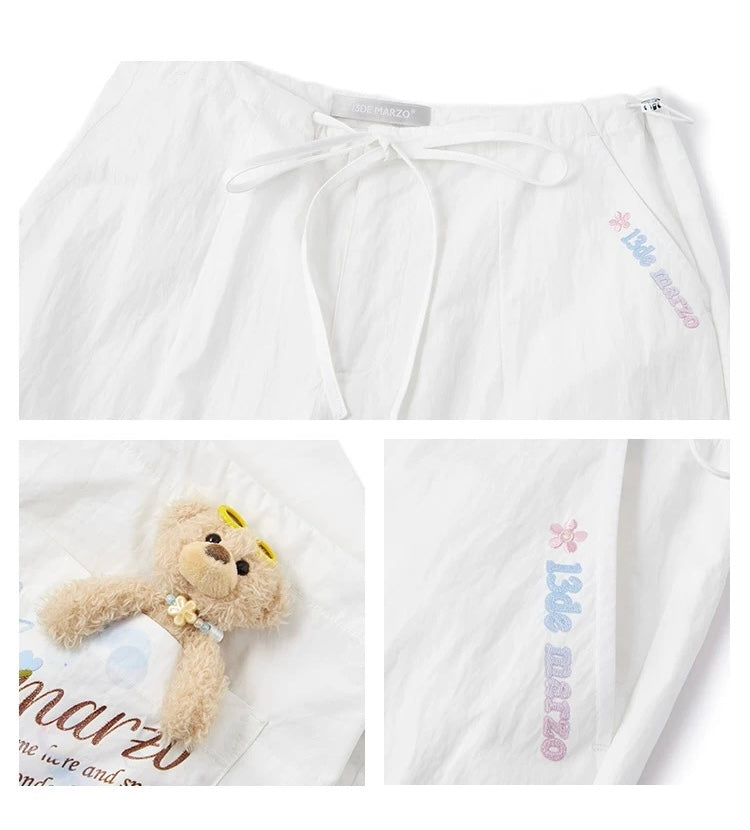 13DE MARZO Hawaii Bear Drawstring Pants White