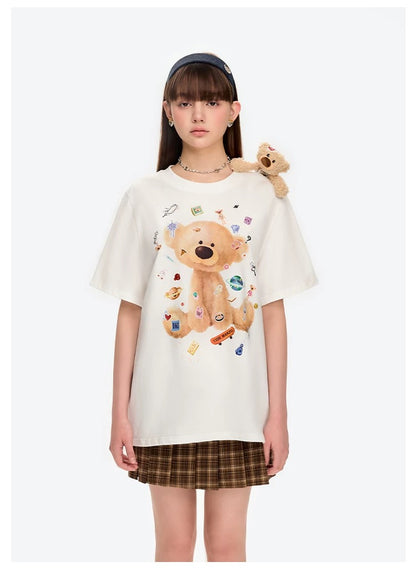 13DE MARZO Bear Stickers T-Shirt White