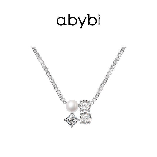 Abyb Charming Moonlight Box Necklace