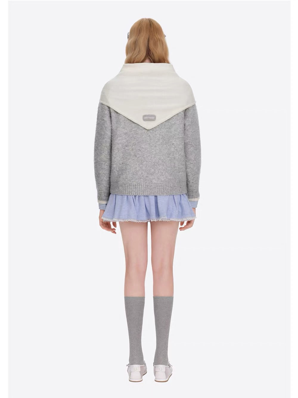 13DE MARZO Marzo Valley Cape Sweater Grey