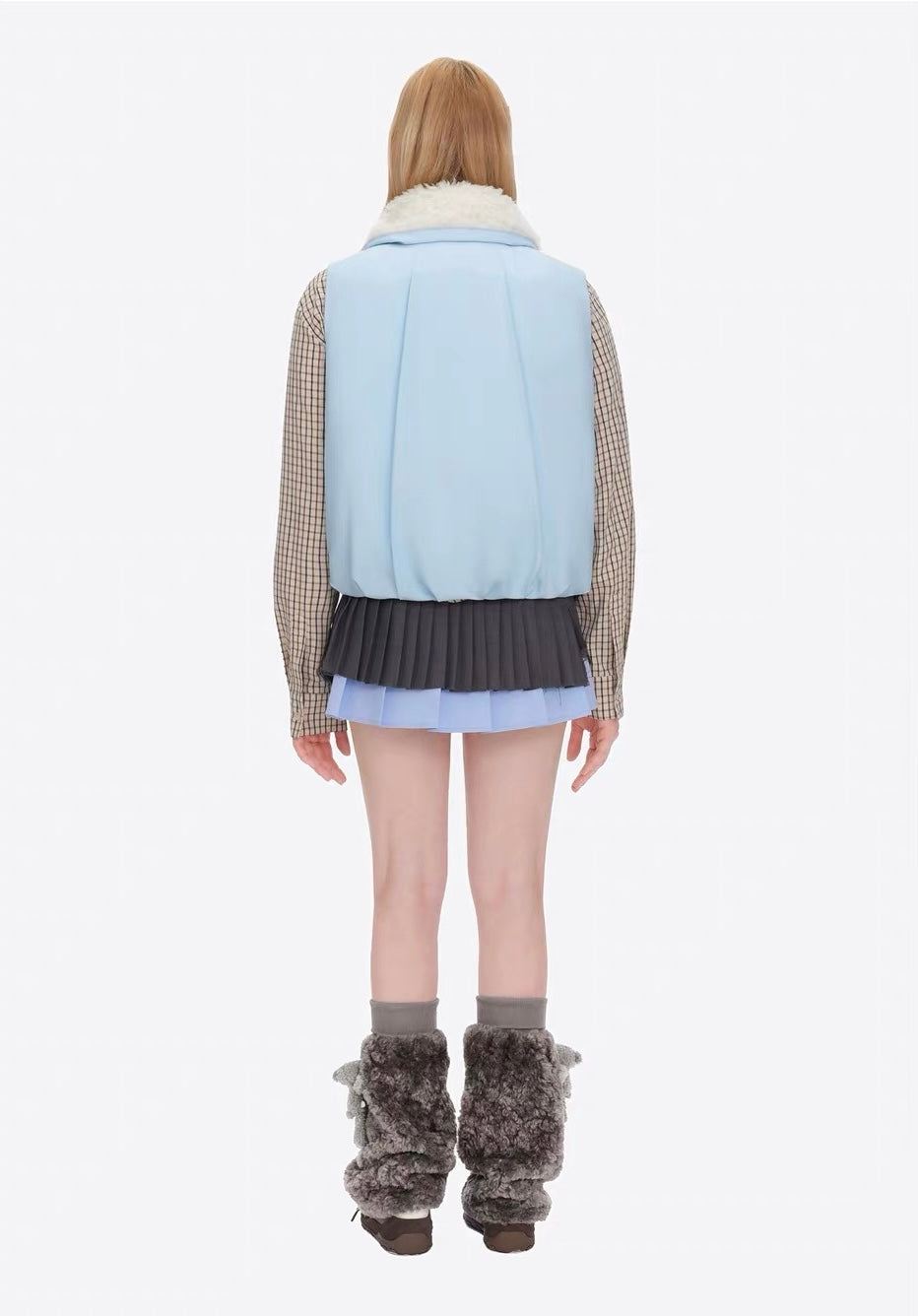 13DE MARZO Marzo Valley Duck Bear Down Vest Blue