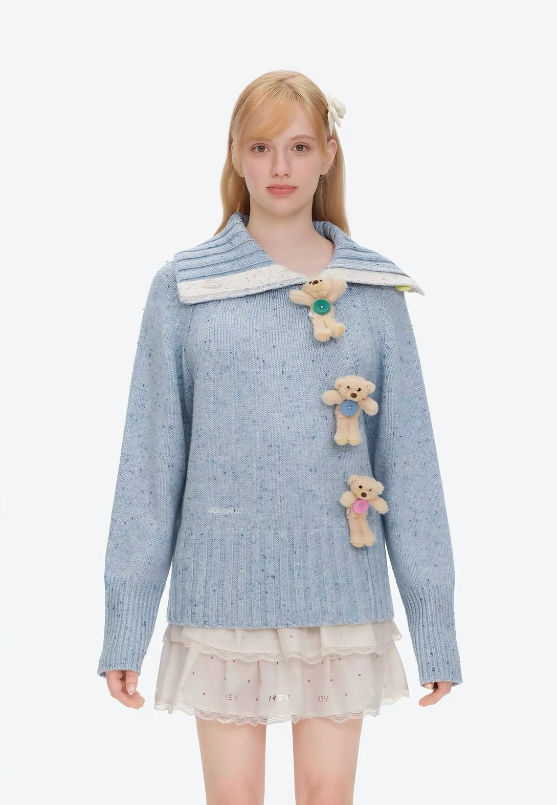 13DE MARZO Button Bear Slant Collar Sweater Blue