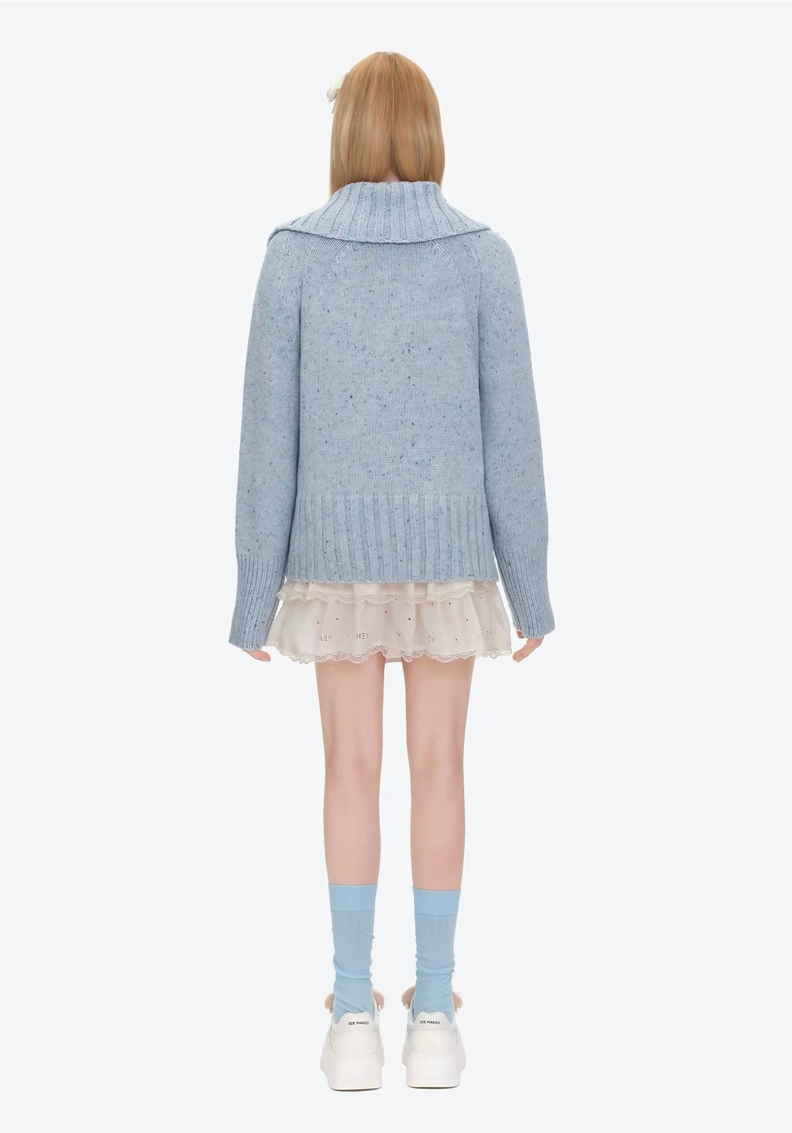 13DE MARZO Button Bear Slant Collar Sweater Blue