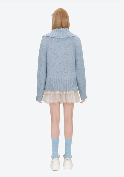 13DE MARZO Button Bear Slant Collar Sweater Blue