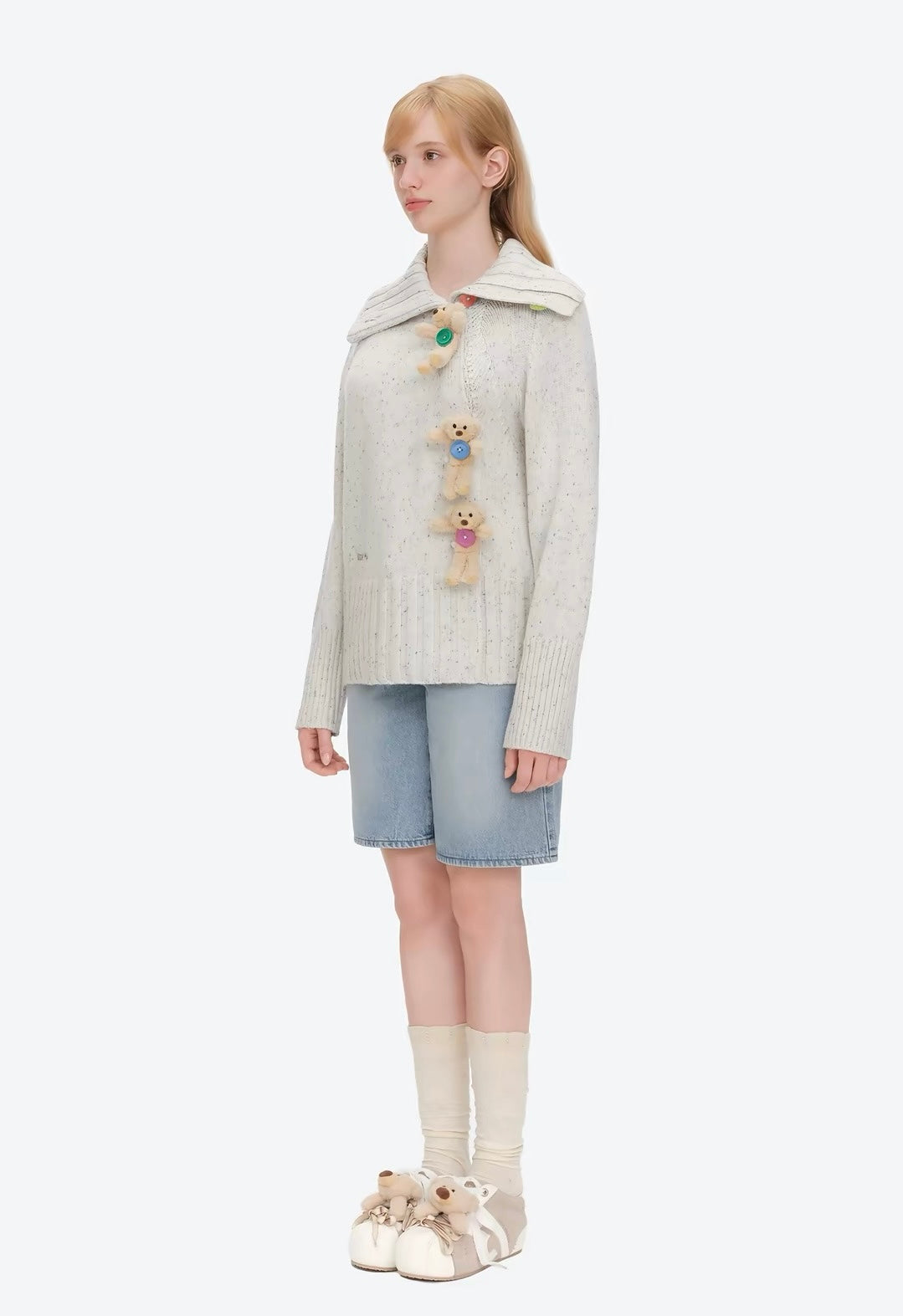 13DE MARZO Button Bear Slant Collar Sweater Colorful