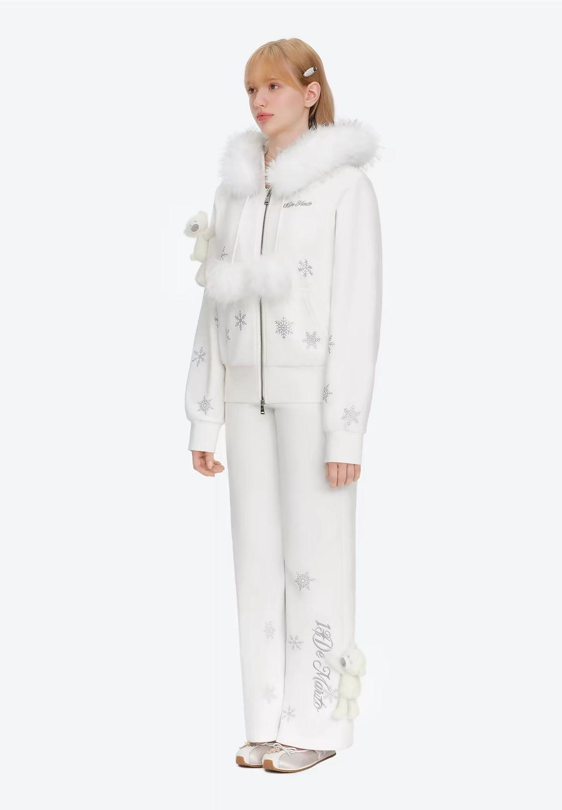 13DE MARZO Shimmer Snow Bear Zip Hoodie White