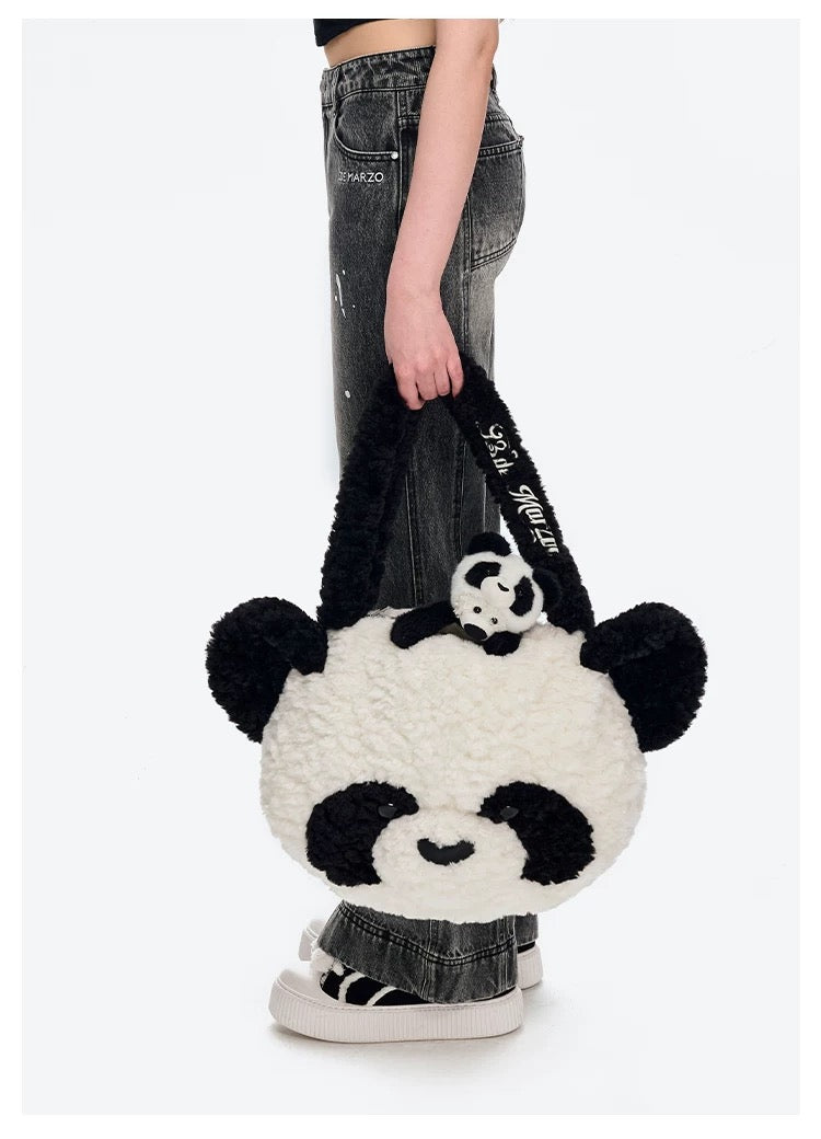 13DE MARZO Panda Bear Fuzzy Plush Bag White