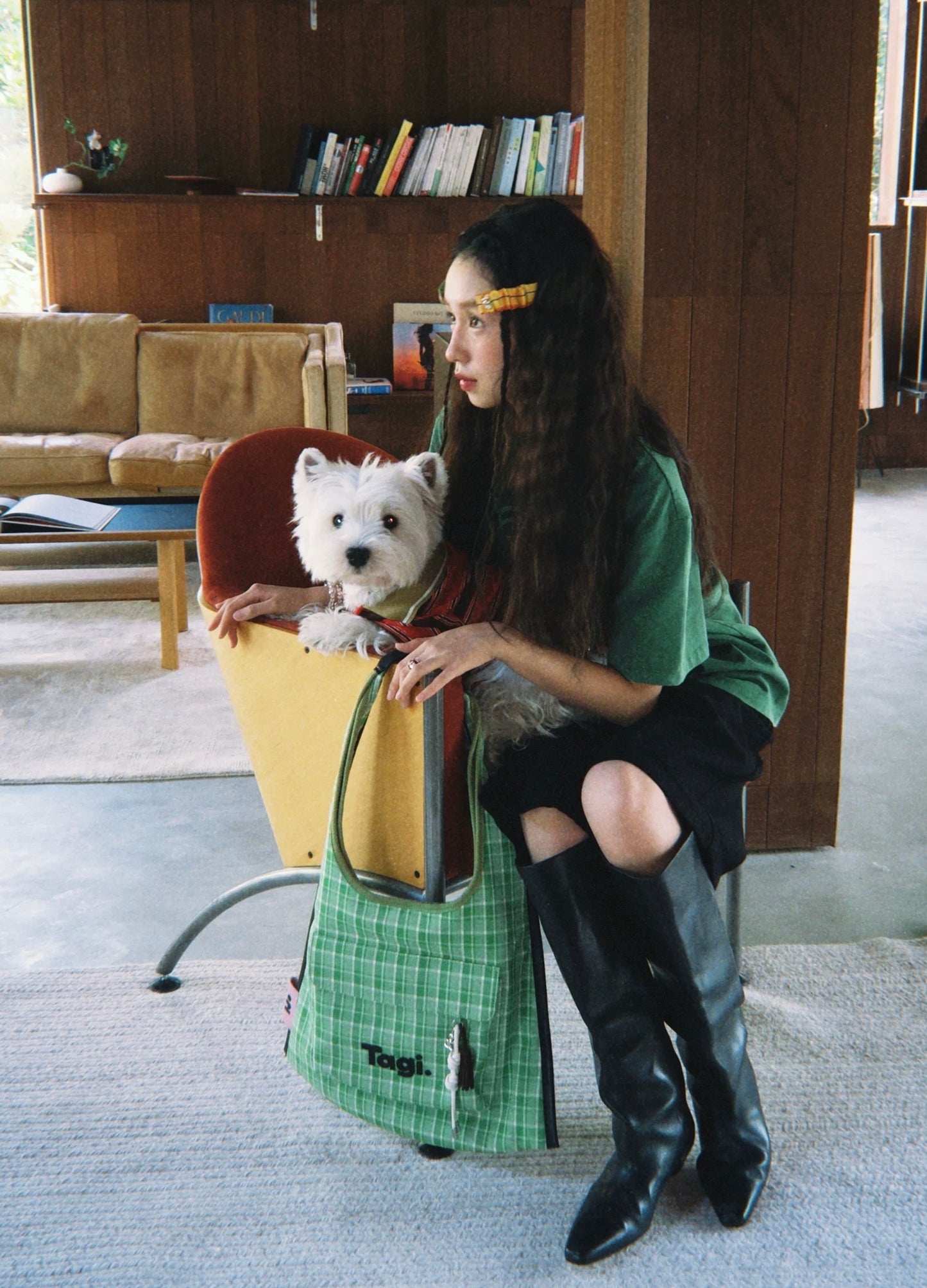 Tagi. Hobo Edge Shoulder Bag