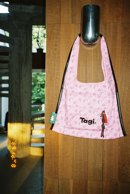 Tagi. Hobo Edge Shoulder Bag