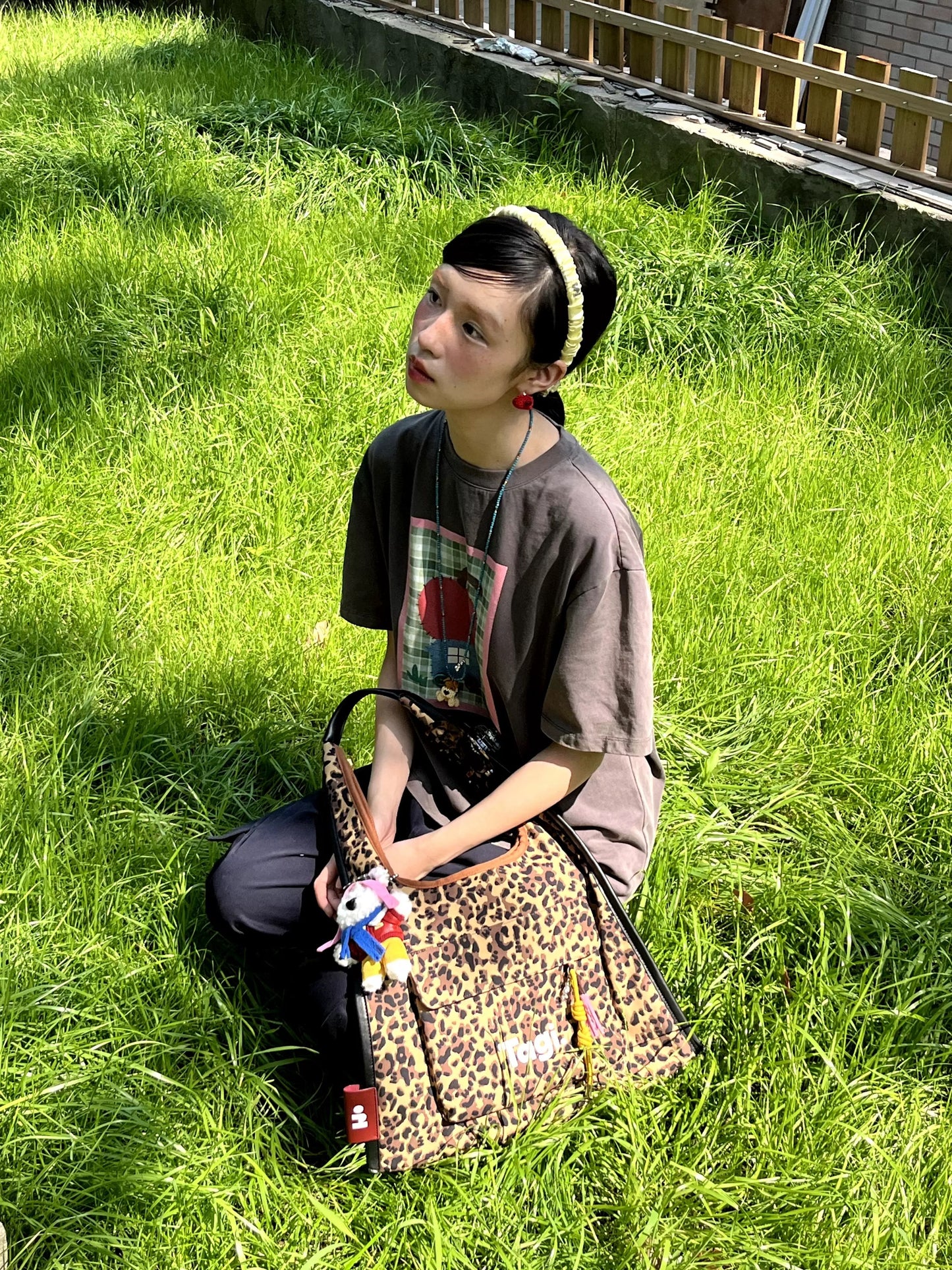 Tagi. Hobo Edge Shoulder Bag