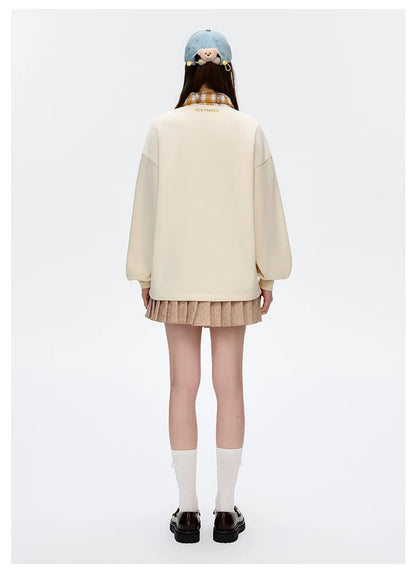 13DE MARZO Real Cap Bear Sweater Beige