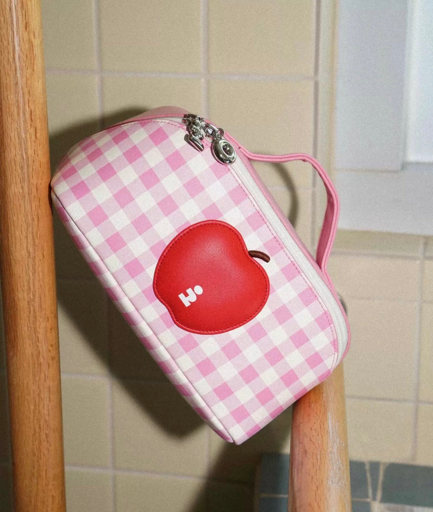 Tagi Apple Cosmetic Bag Berry Grid