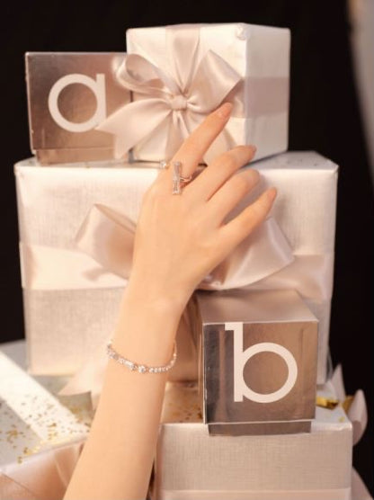 Abyb Charming Sweetheart Knot Bracelet