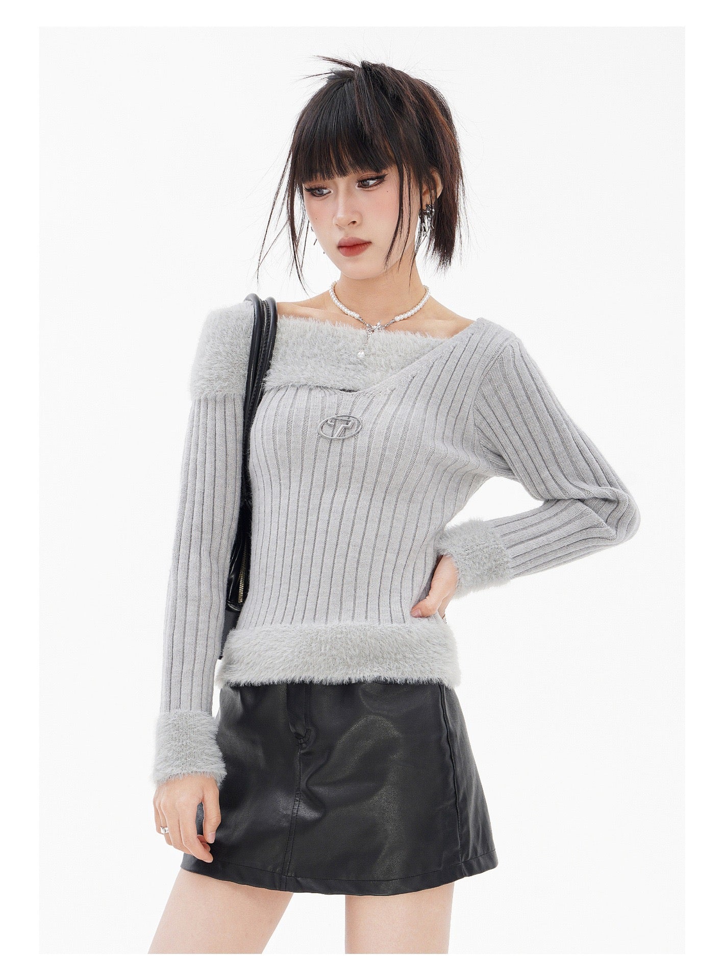 BLUREMO Off Shoulder Fur Stripped Sweater