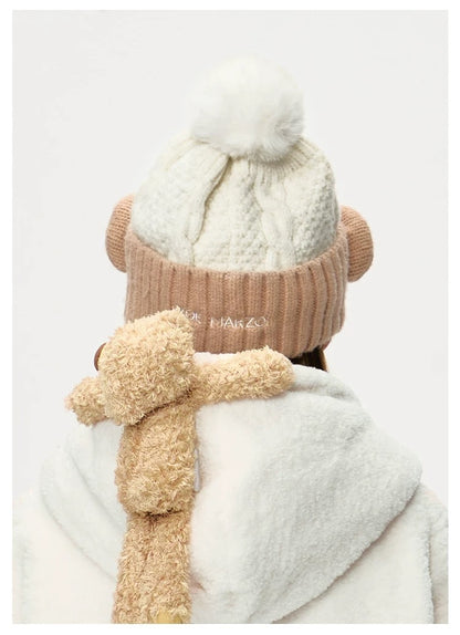 13DE MARZO Bear Snowball Beanie Beige