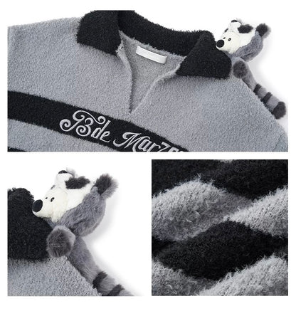 13DE MARZO Raccoon Bear Striped Sweater Gray