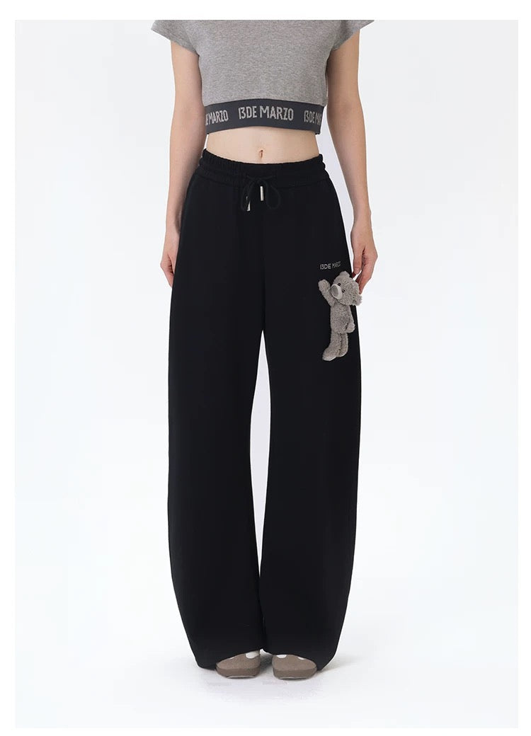 13DE MARZO Casual Bear Blade Sweatpants Black
