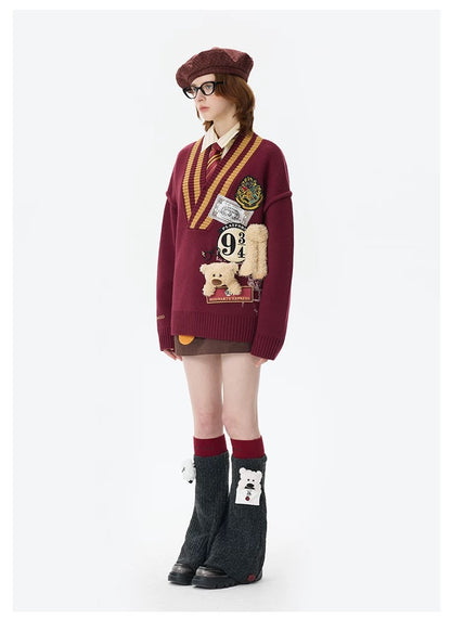 Harry Potter × 13DE MARZO Platform 9¾ Bear V-neck Sweater Red