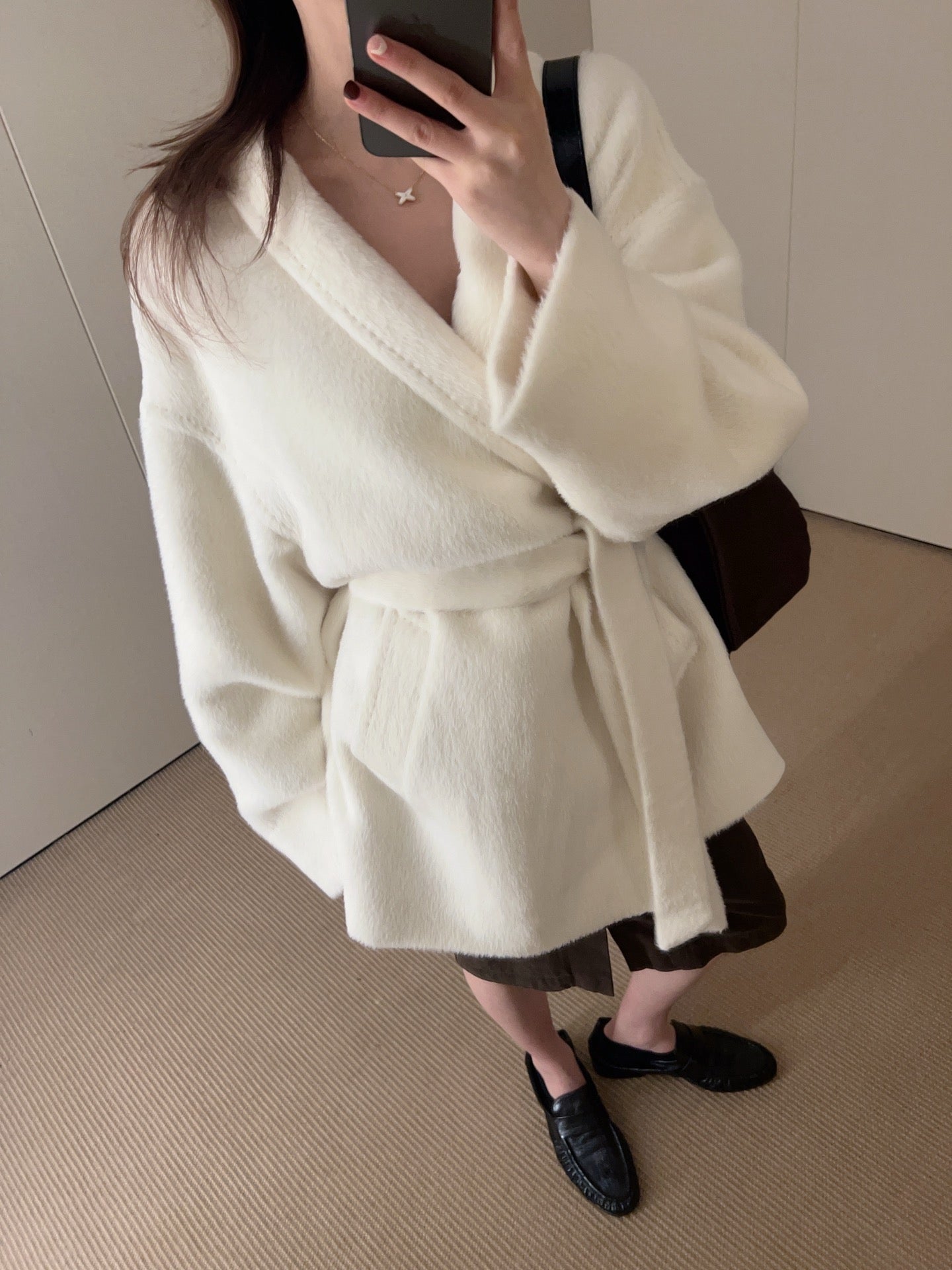 Concise-White Stand-Up Collar Tied Wool Coat White