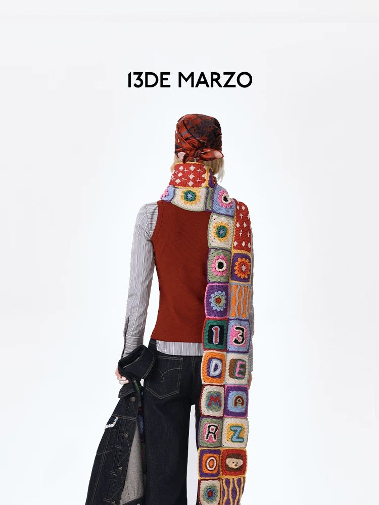 13DE MARZO Plaid Square Patch Scarf