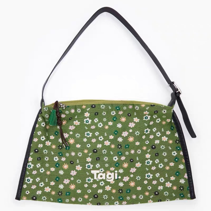 Tagi. Edge Jacquard Shoulder Bag