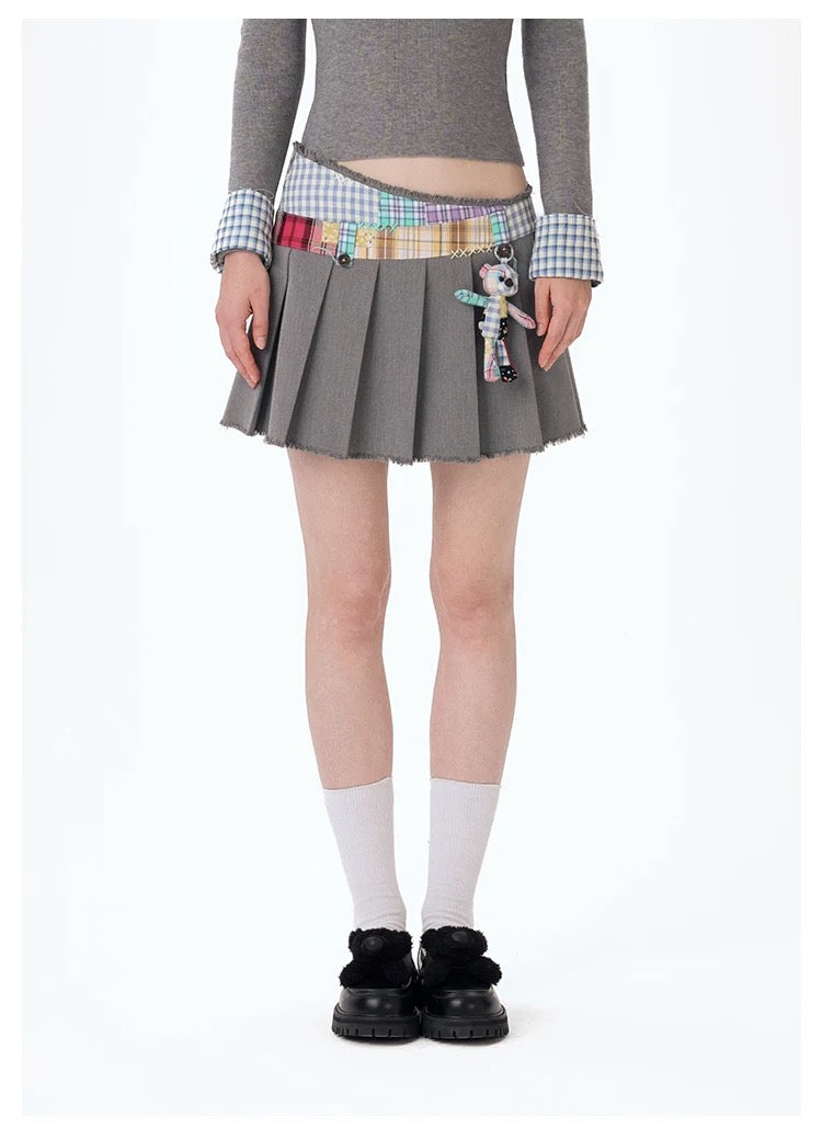 13DE MARZO Plaid Bear Patch Fit Skirt Gray