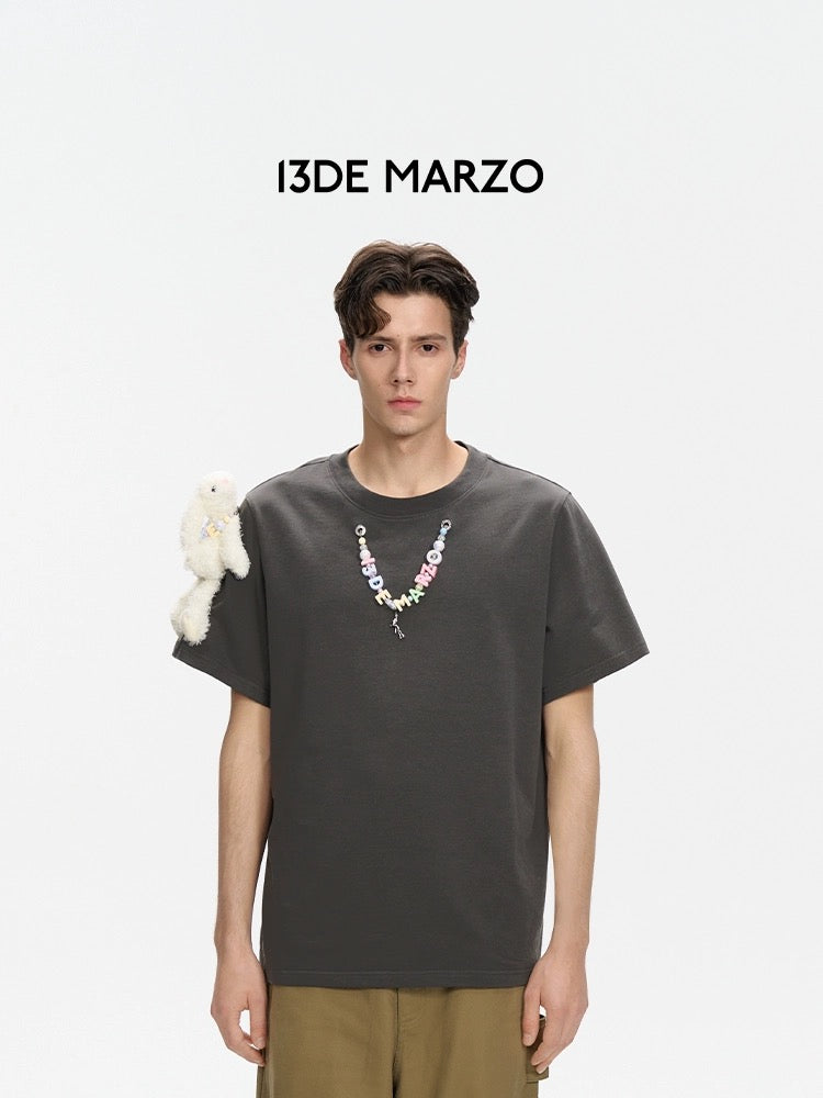 13DE MARZO Logo Pendent T-shirt Gray