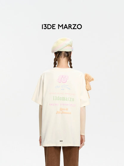 13DE MARZO Logo Pendent T-shirt Beige