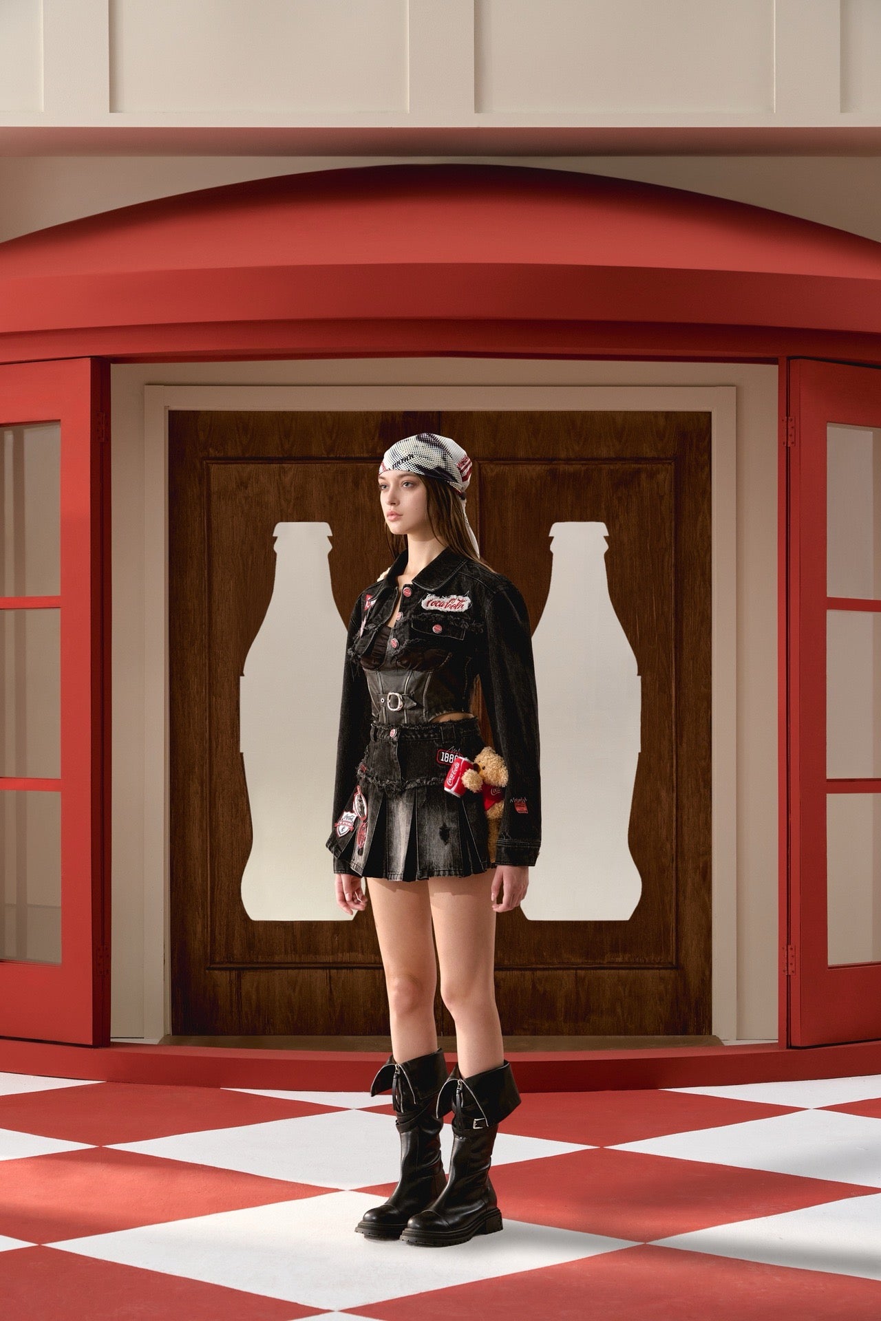 13DE MARZO x Coca-Cola Bear Denim Skirt Obsidian