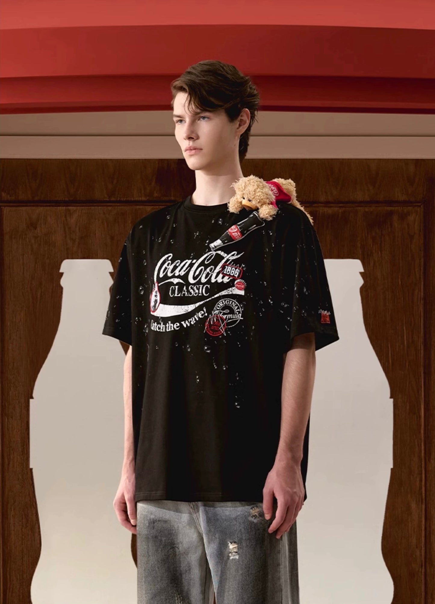 13DE MARZO x Coca-Cola Bear Water Drop T-shirt Black