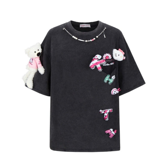 13DE MARZO Hello Kitty Cake Letter Washed T-shirt Black