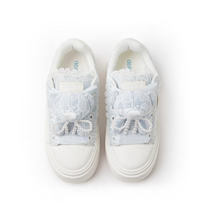 13DE MARZO Bear Lacy Badge Sneakers Blue