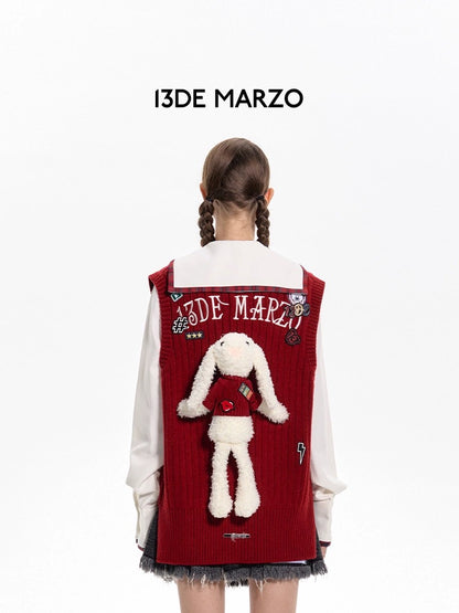 13DE MARZO Badges Knit Vest Barbados Cherry