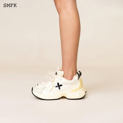 SMFK Compass Wave Retro Jogging Shoes In White
