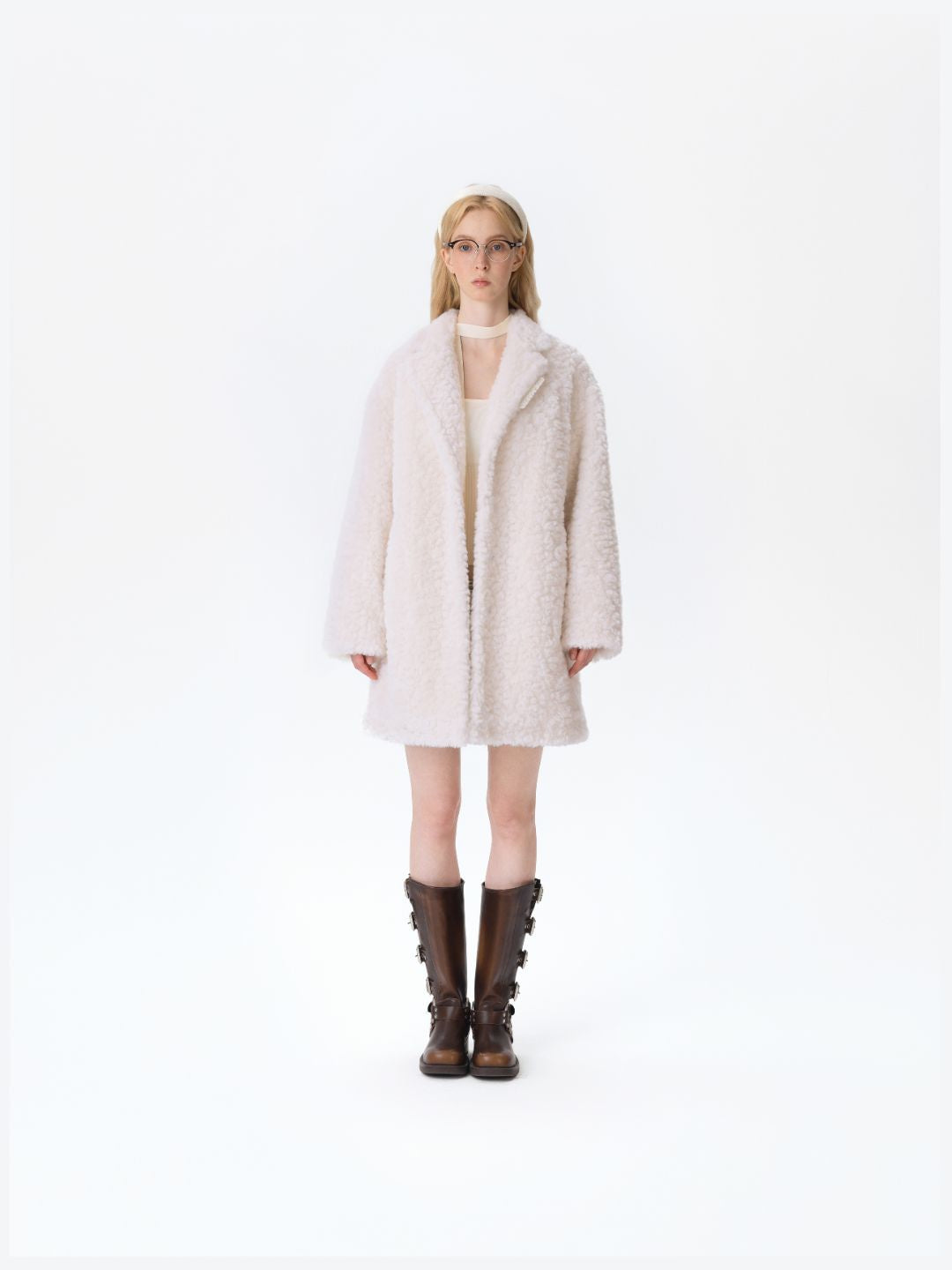 13DE MARZO Bear Fuzzy Long Coat Beige
