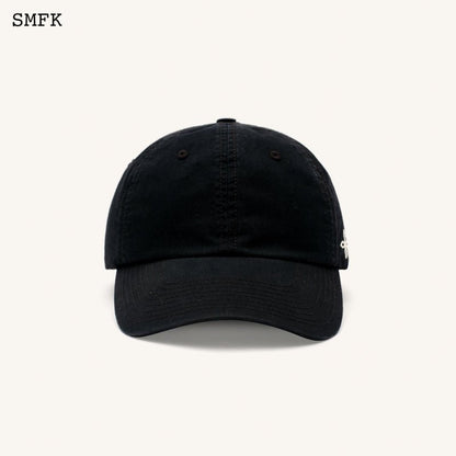 SMFK Compass Cross Chain Badge Baseball Cap In Black