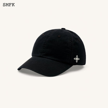 SMFK Compass Cross Chain Badge Baseball Cap In Black