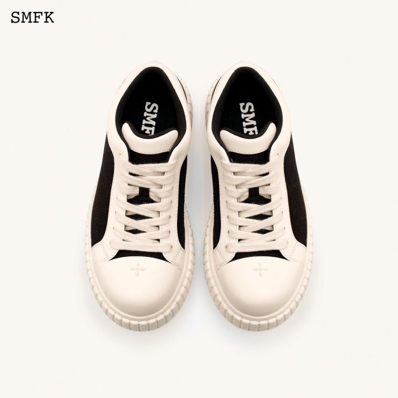 SMFK Compass Hug Skater Shoes Black And White