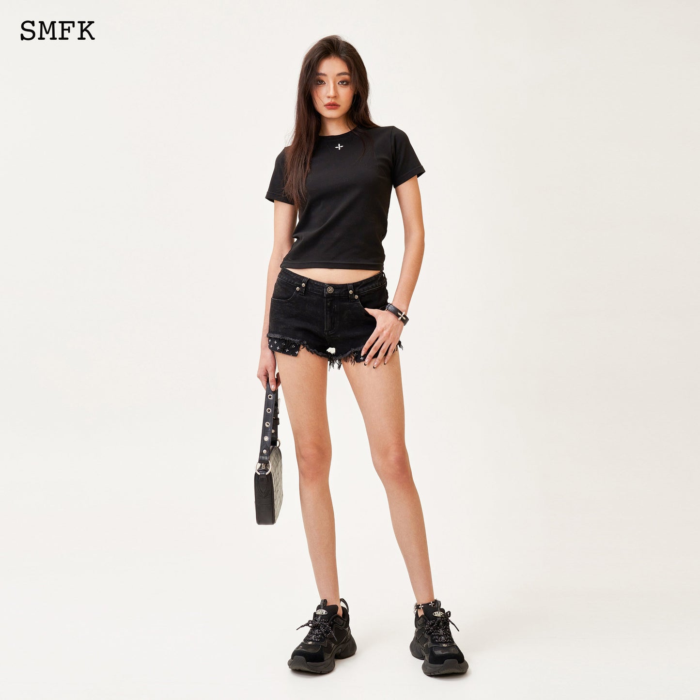 SMFK Compass Hug Slim-Fit Tee In Black