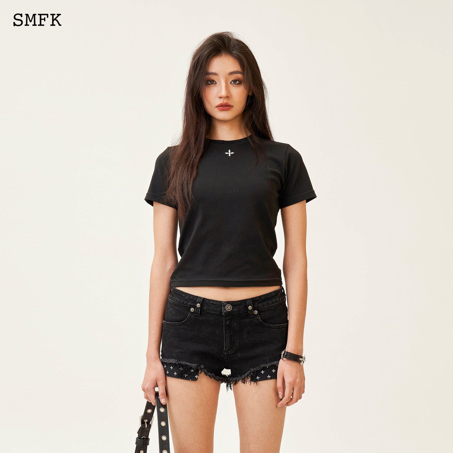 SMFK Compass Hug Slim-Fit Tee In Black