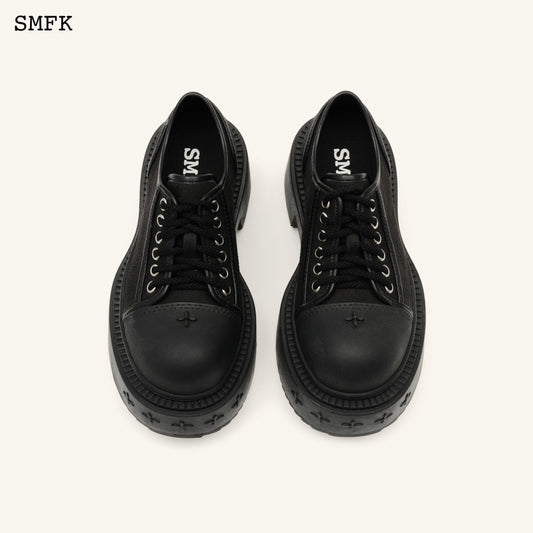 SMFK Compass Rider Low-Top Boots In Black