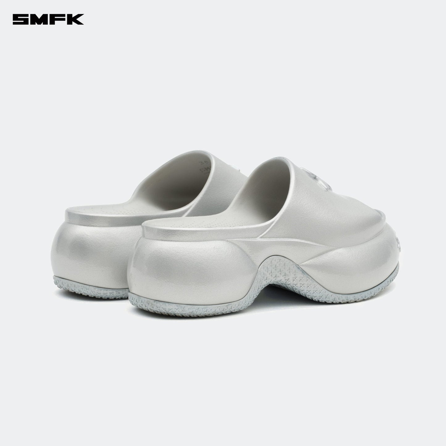 SMFK COMPASS WAVE Platform Bumper Sandals In Silver