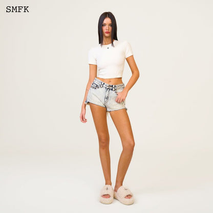 SMFK Compass Wild Tarpan White Snowflake Short Jeans