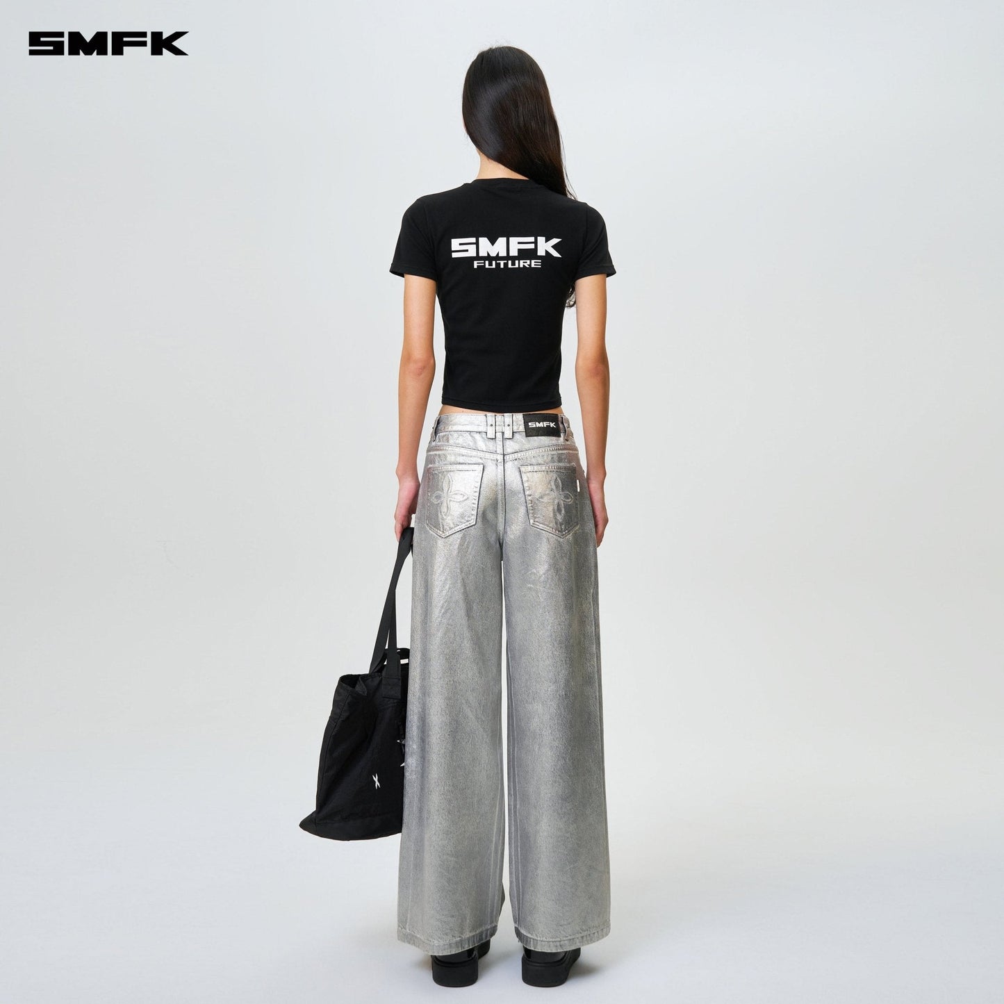 SMFK FUTURE Mode Standard Fit Tee Black